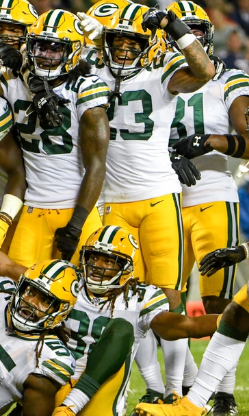 Packers' new-look defense carries offense in opening win